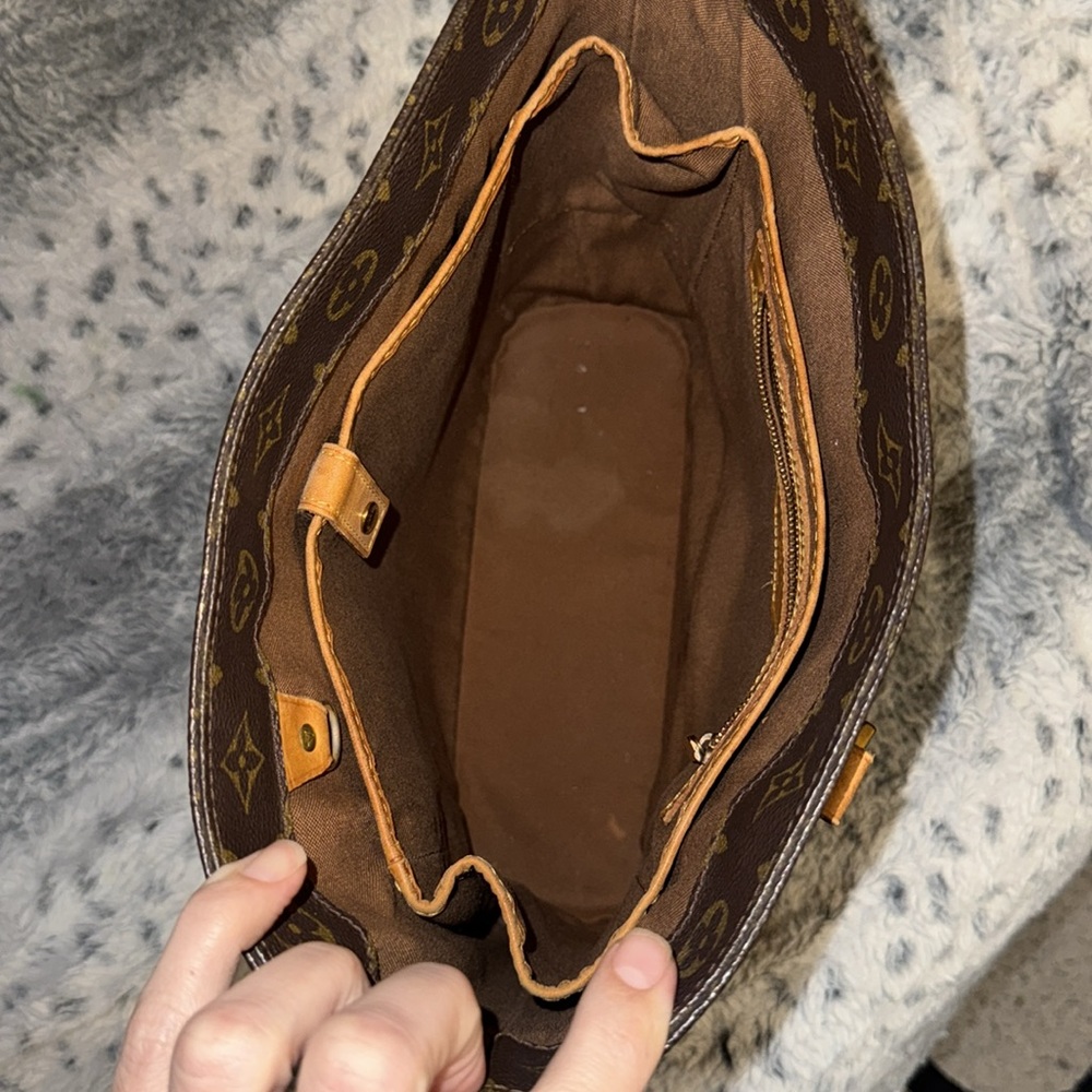 Louis Vuitton Monogram Vavin Tote GM! Preloved 7.8/10 - Picture 8 of 17